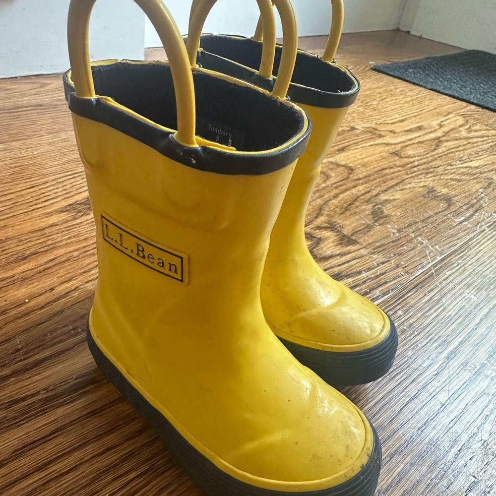 L.L. Bean Yellow and Black Rain & Snow Boots